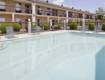 Rodeway Inn ลัมเบอร์ตัน ภายนอก รูปภาพ